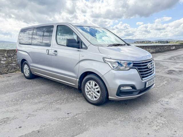 Hyundai I800 2.5CRDi (136bhp) SE Nav (8st) MPV Estate Diesel Silver