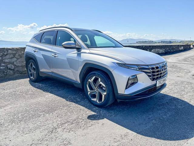 Hyundai Tucson HYBRID 1.6 T-GDi (230ps) Ultimate 4x4 vehicle Hybrid Silver