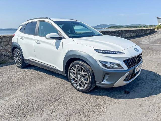 Hyundai Kona SUV 1.6GDi (141ps) Premium Hatchback Hybrid White