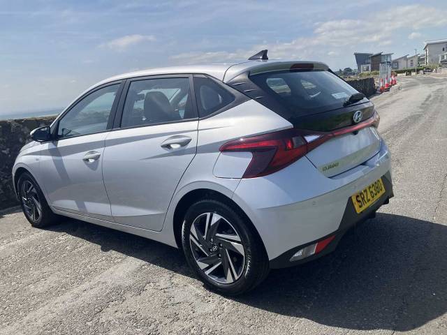 2021 Hyundai i20 1.0T GDi 48V MHD SE Connect 5dr