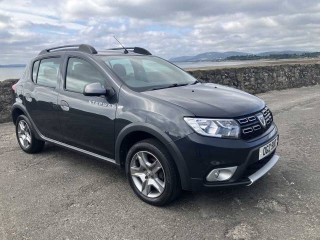 Dacia Sandero Stepway 0.9 TCe Essential 5dr Hatchback Petrol Grey