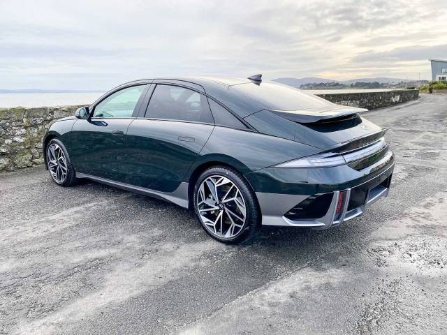 2024 Hyundai IONIQ 6 E (228ps) Premium 77kWh (Single Motor) RWD
