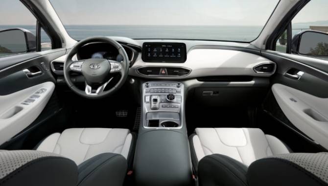 Hyundai SANTA FE - Interior